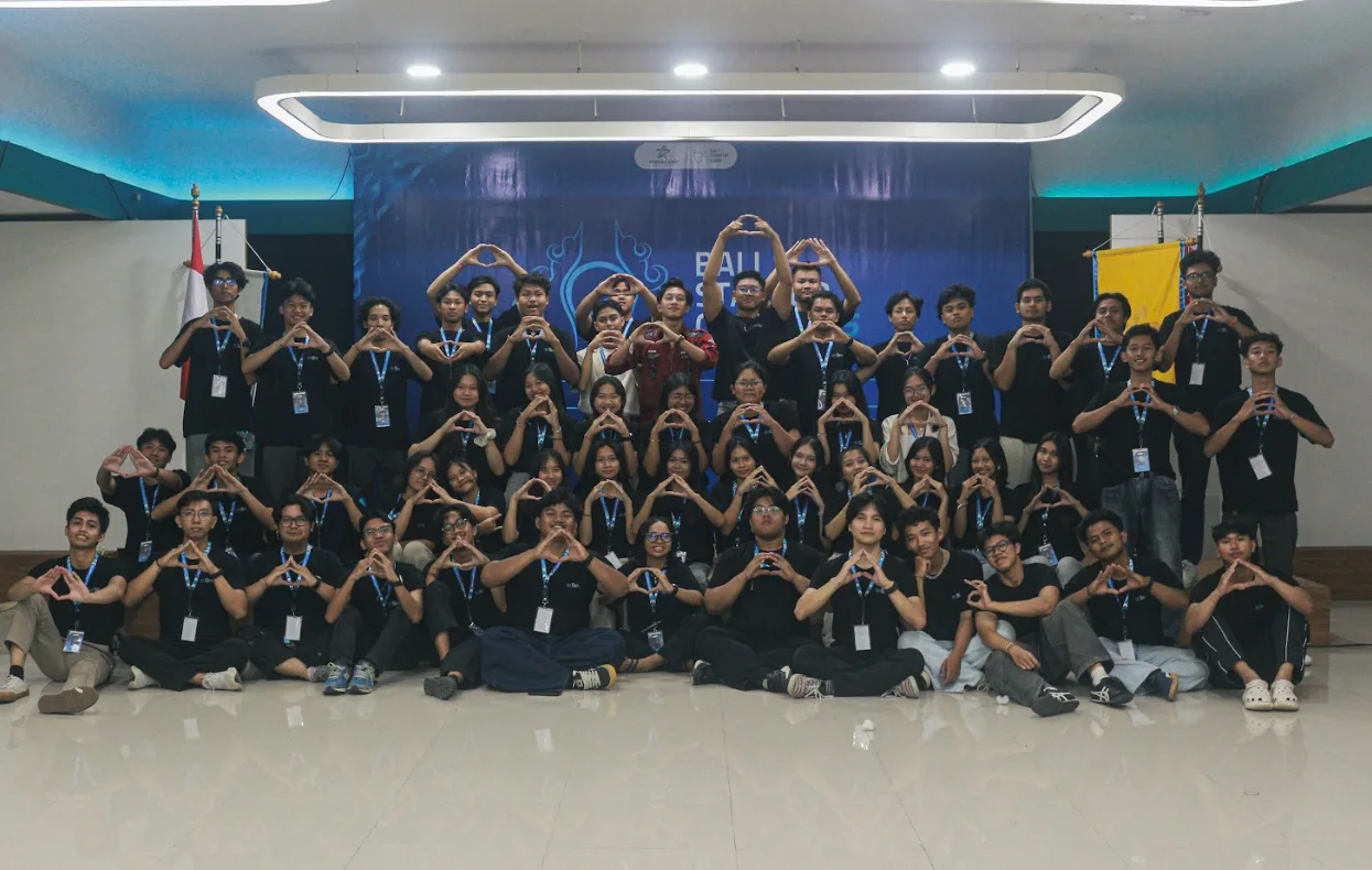 committee and participants, closing ceremony
